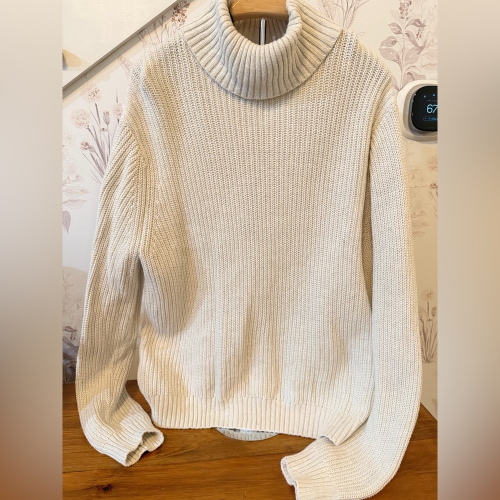 Men’s Old Navy Ribbed Turtleneck Knit Sweater Size L